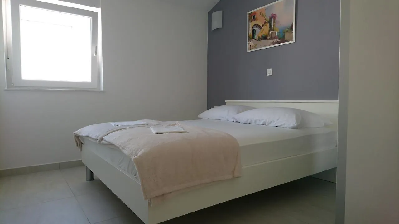 Colic Appartement Njivice