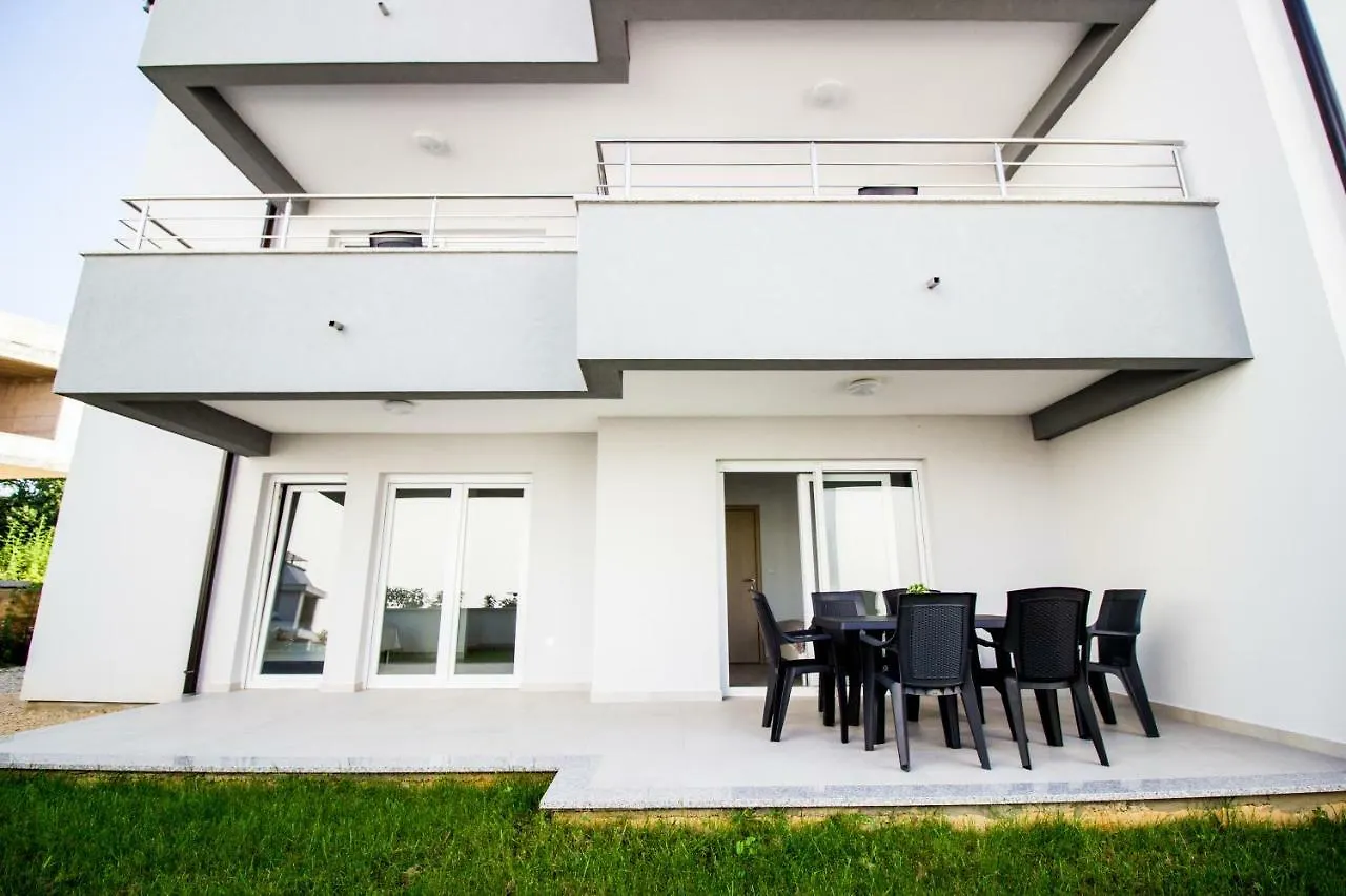 Colic Appartement Njivice